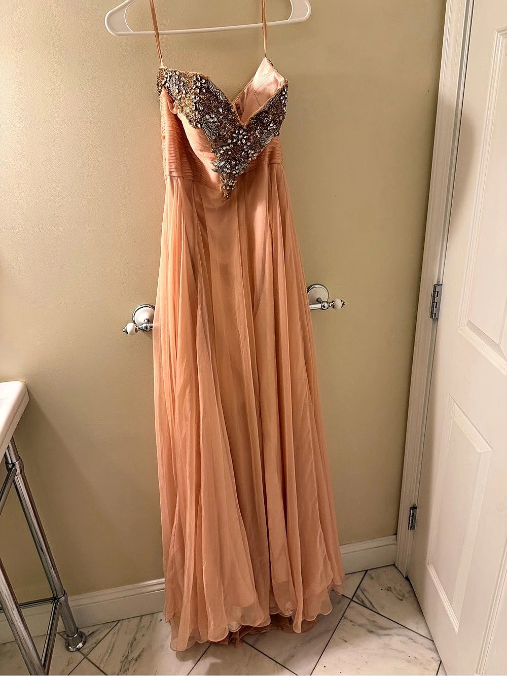 Jovani Beaded Pleated Maxi Dress in Pink Size 4 Like New